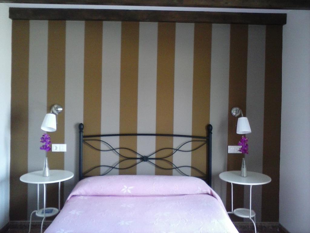 Hostal Restaurante Parajes Castropol Luaran gambar
